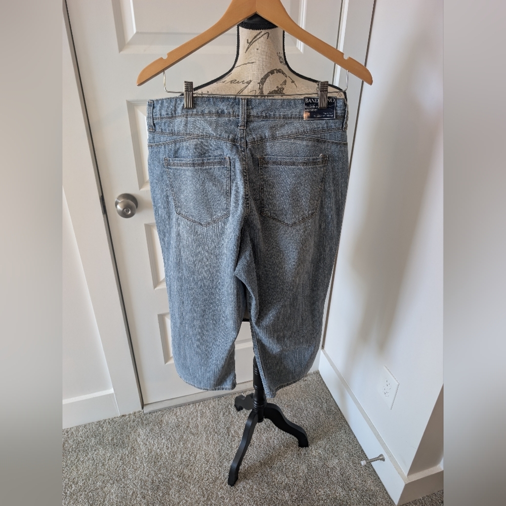 Bandolino Women's Ankle & Cropped Jeans - Blue Size 8 - Picture 2 of 8